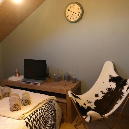 Charmant Appartement 2-4 Personnes Entre Annecy Et Aravis Thônes Exteriör bild