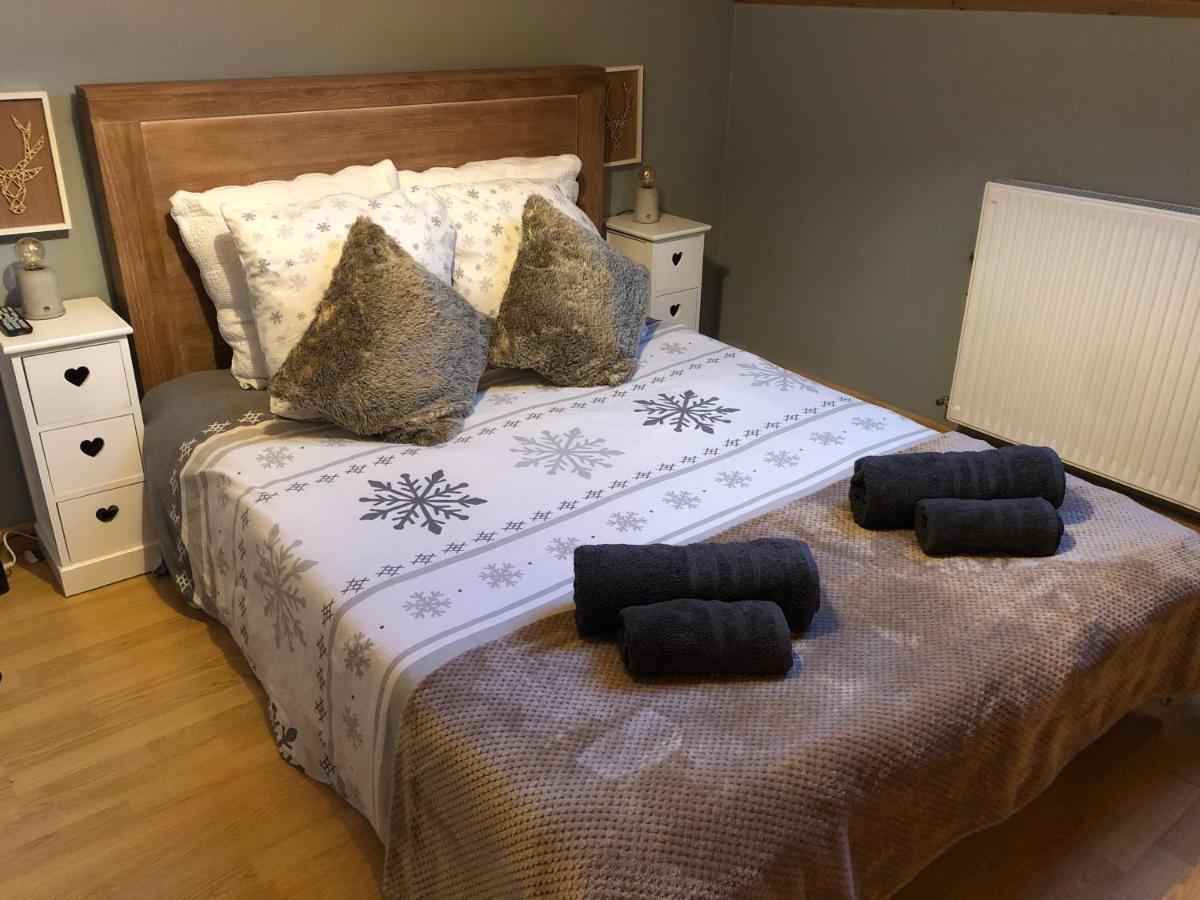 Charmant Appartement 2-4 Personnes Entre Annecy Et Aravis Thônes Exteriör bild